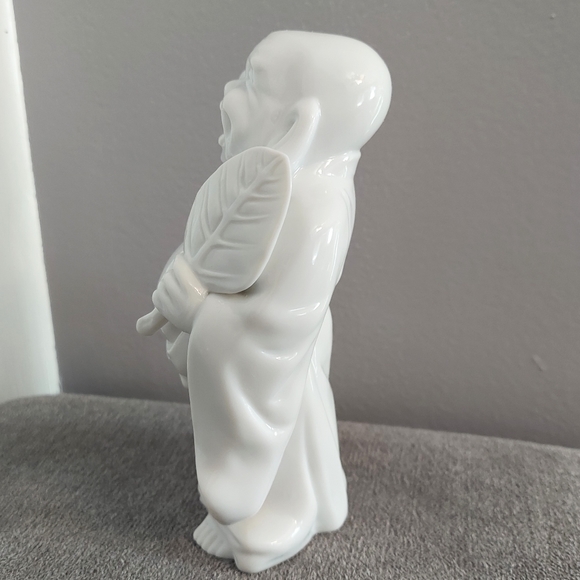 Traveling Buddha Figurine Statue Leaf Staff White Spiritual 6" Ceramic - Picture 3 of 8